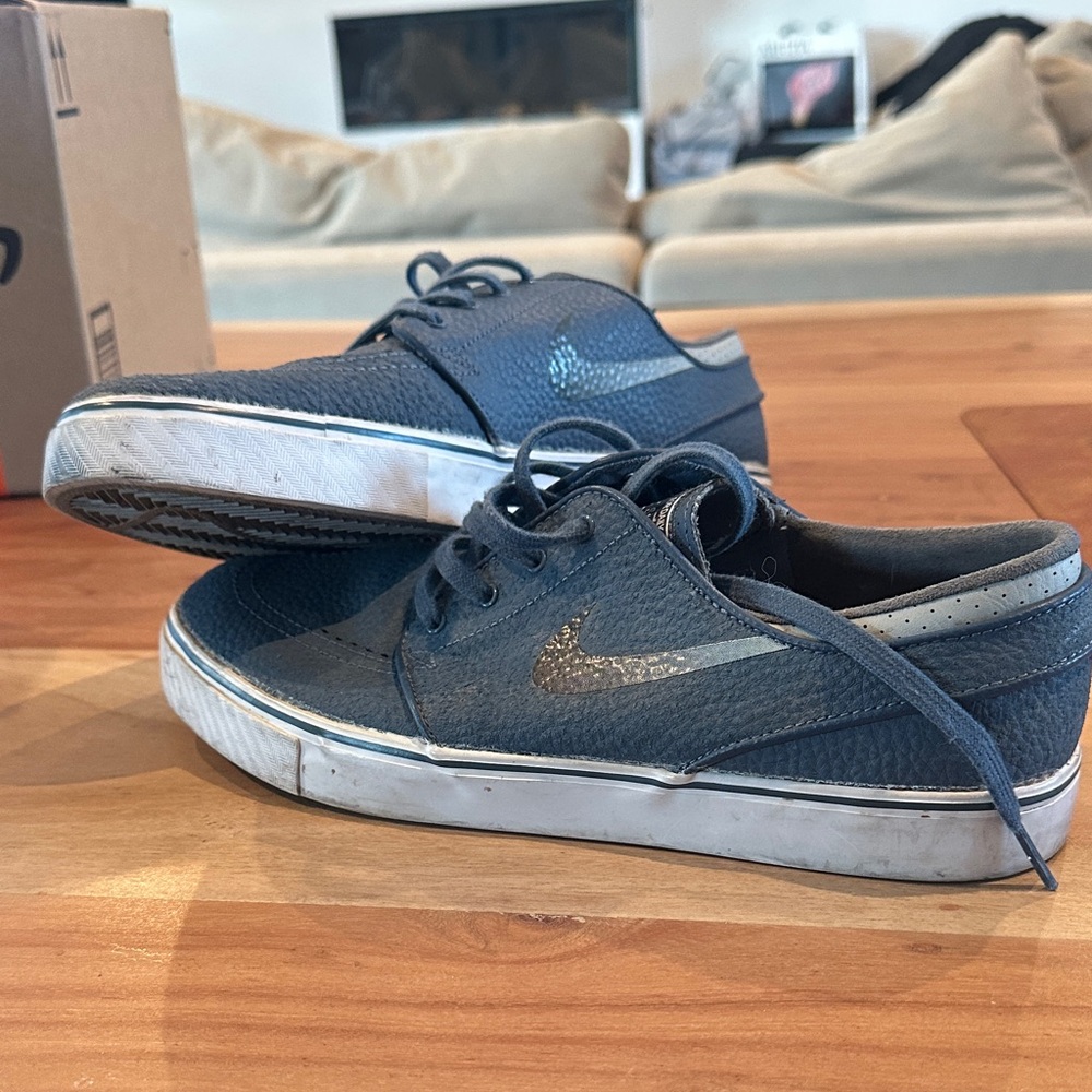 Nike Kids Dark Blue Sneakers